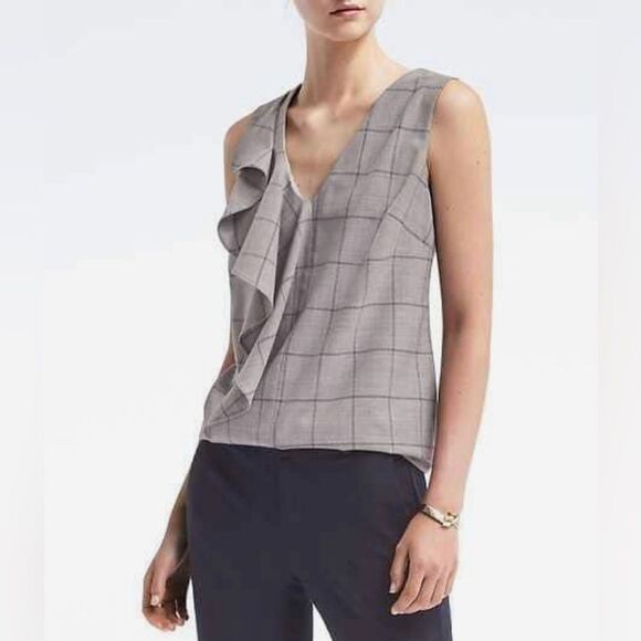 Banana Republic gray checkered ruffle top size large - Picture 1 of 6